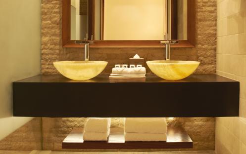 Sofitel Dubai The Palm-Luxury Room Bathroom_7556
